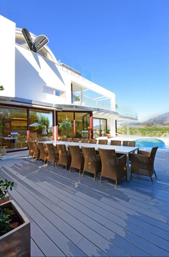 7 Bedrooms With Sea View Private Pool And Jacuzzi At 3 Km Away From The Beach Villa *
